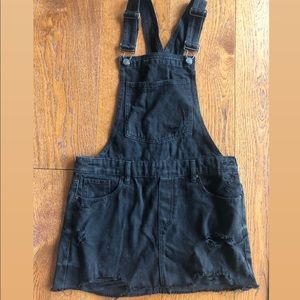 Garage : Distressed denim skirt overalls